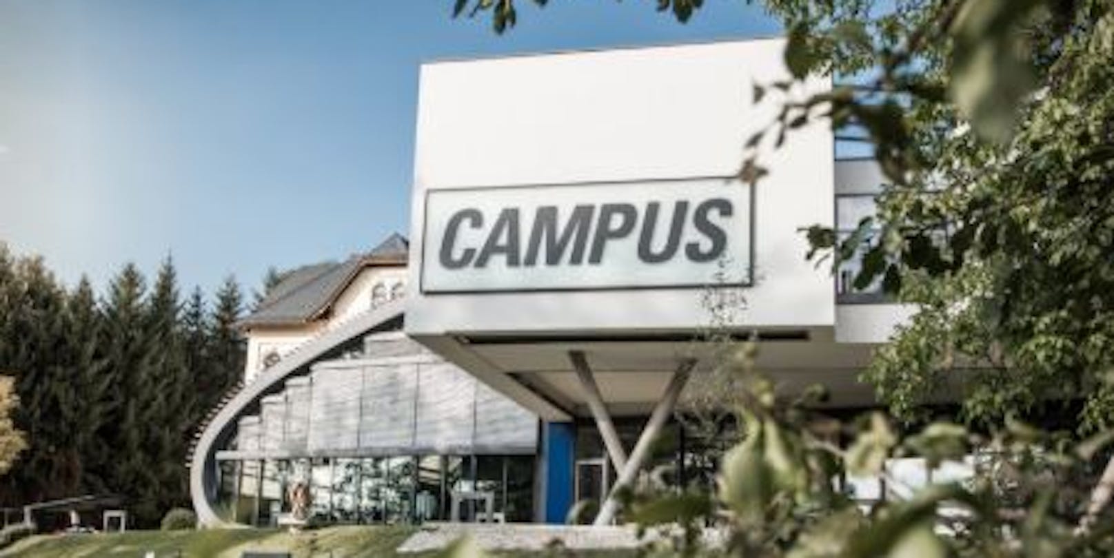 Der FH Campus 02 in Graz plant die erste Drive-In-Sponsion des Landes