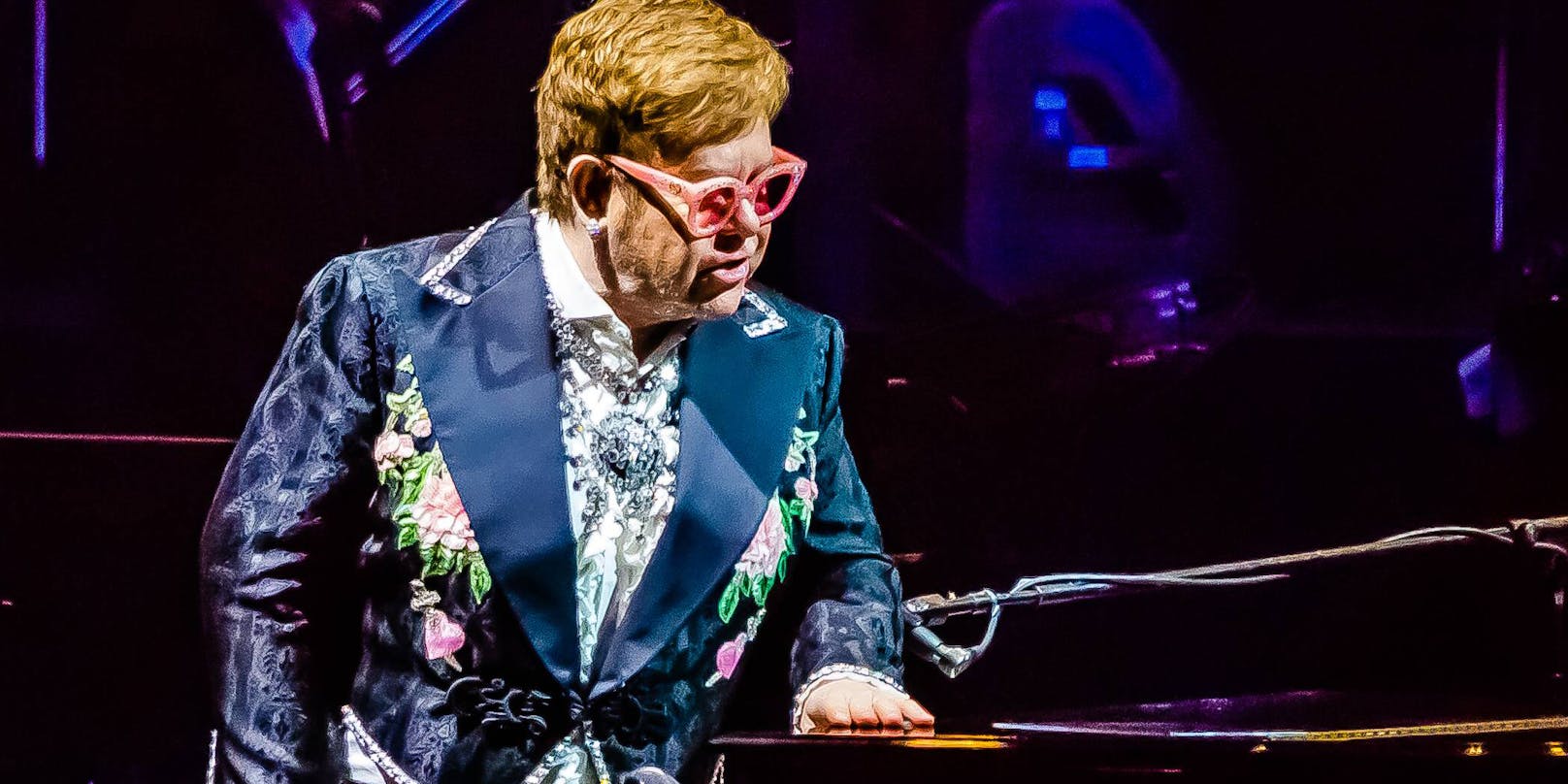 Elton John machte vor 30 Jahren Schluss mit den Drogen