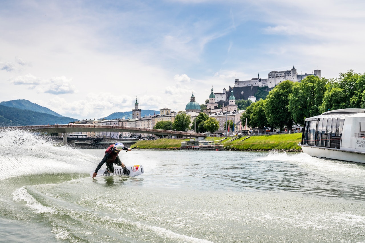 Coole Bilder! WakeboardStar fetzt durch Salzburg Sportmix heute.at