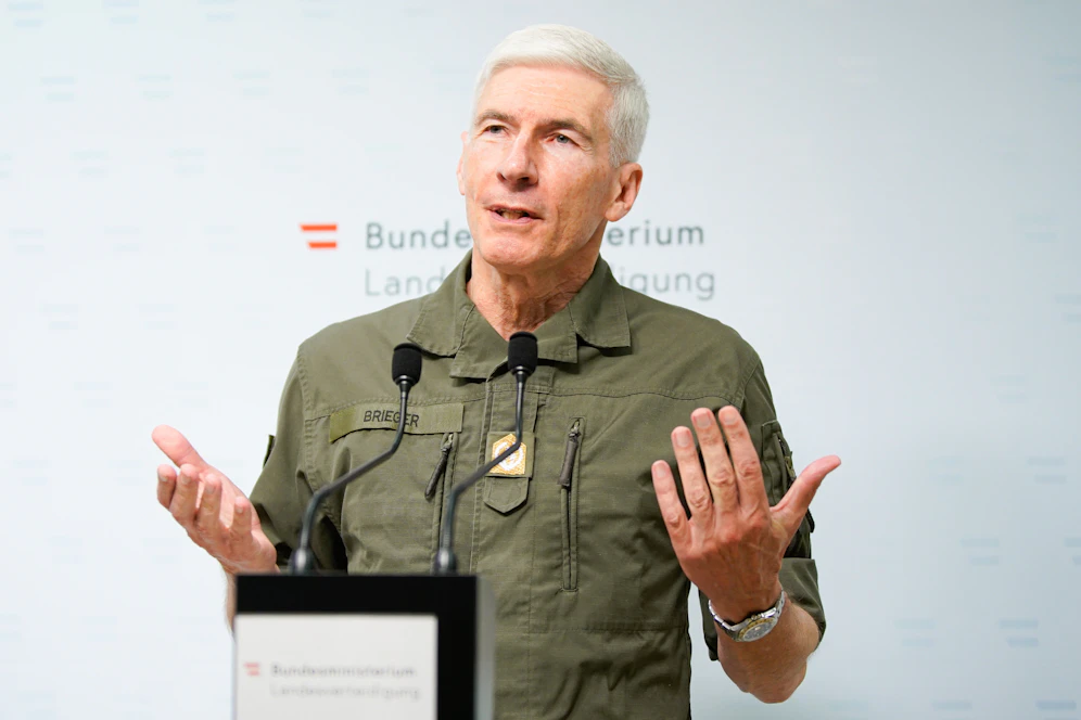 Generalstabschef Robert Brieger hat sich in Heimquarantäne begeben.