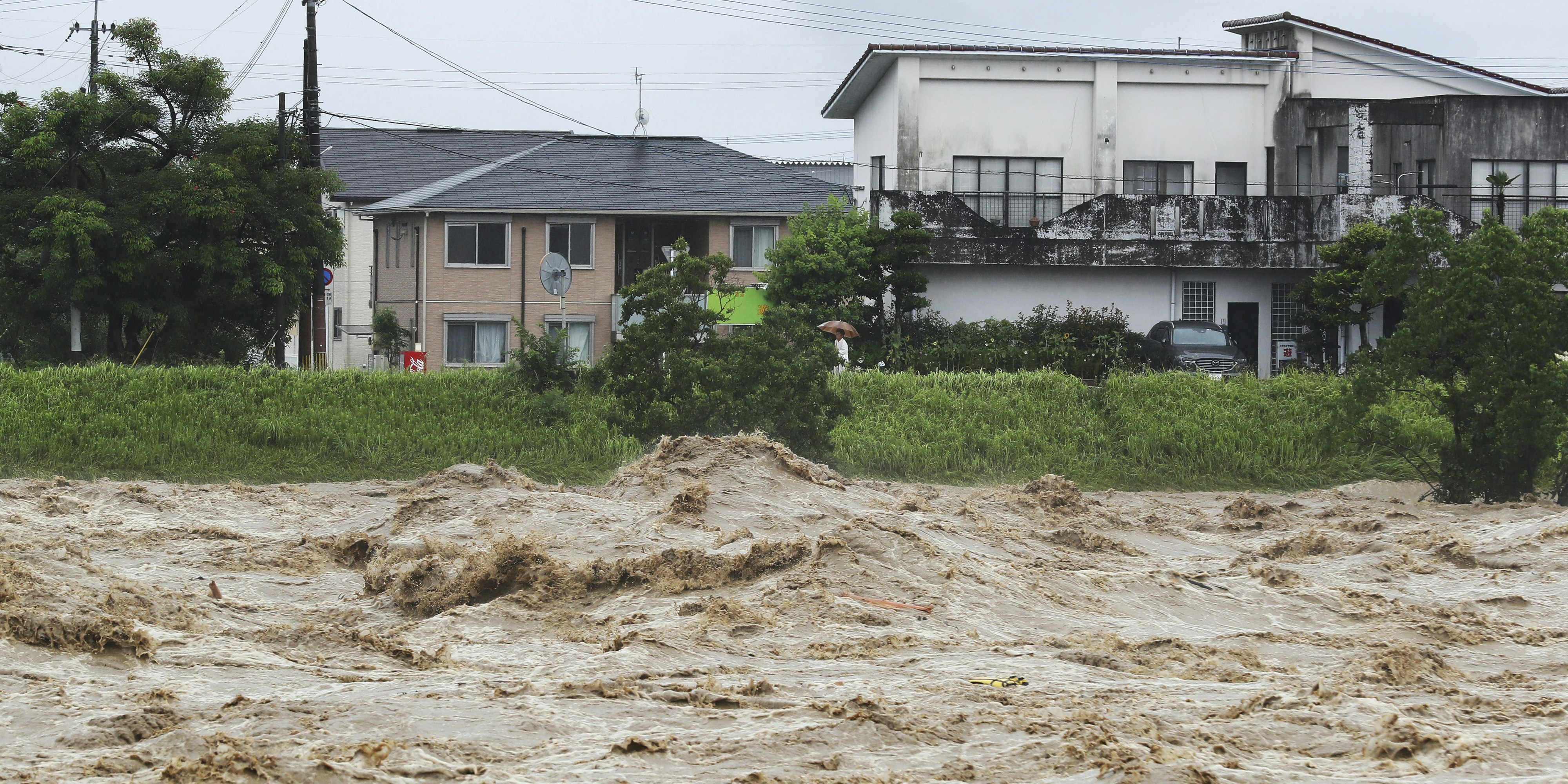 In Japan sind zur Zeit mehrere Hunderttausend Menschen auf der Flucht vor dem Wasser.