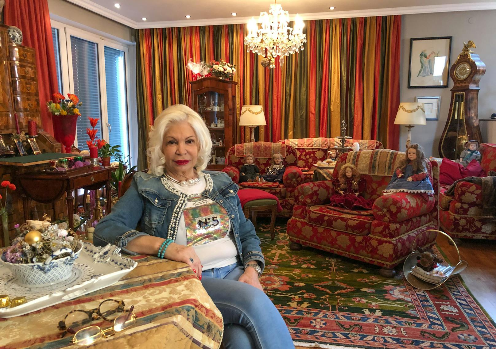 Luzia, 75, Salzburg: Vor sechs Jahren hat sich die ehemalige Zeichnerin nach 30 Ehejahren scheiden lassen.