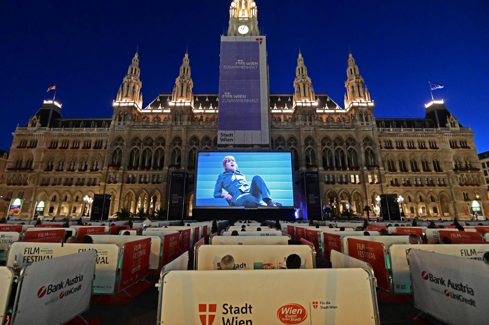 Christoph Waltz eröffnete Film-Festival am Rathausplatz