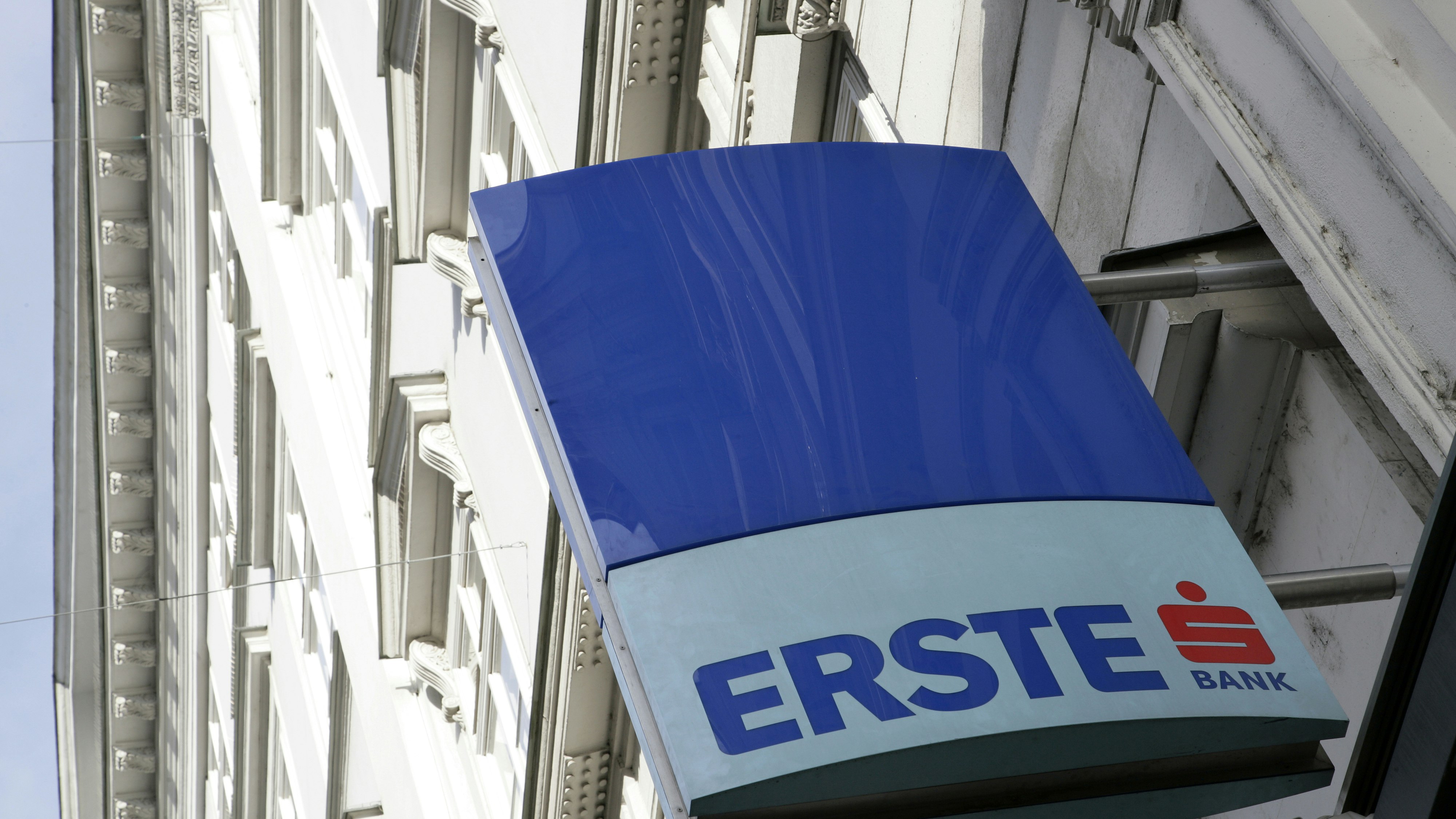 Heute.at - Ärger! Sparvertrag gekündigt, Guthaben eingefroren