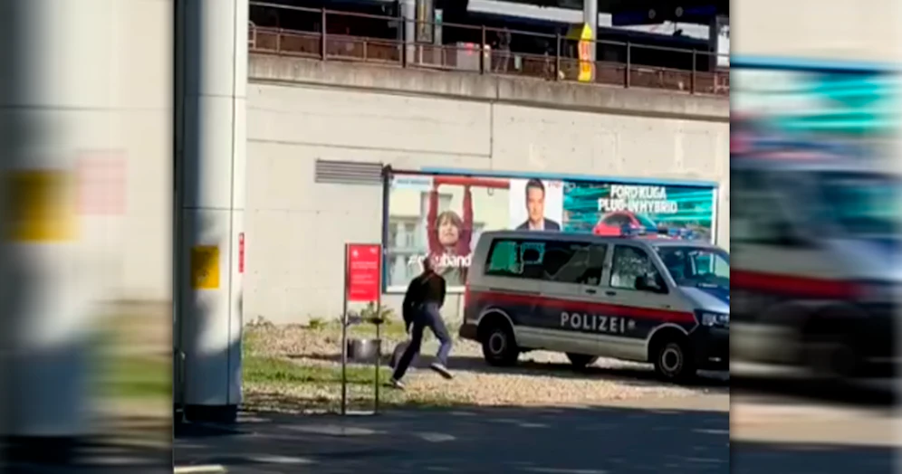 Die Tat wurde von einem Passanten gefilmt.