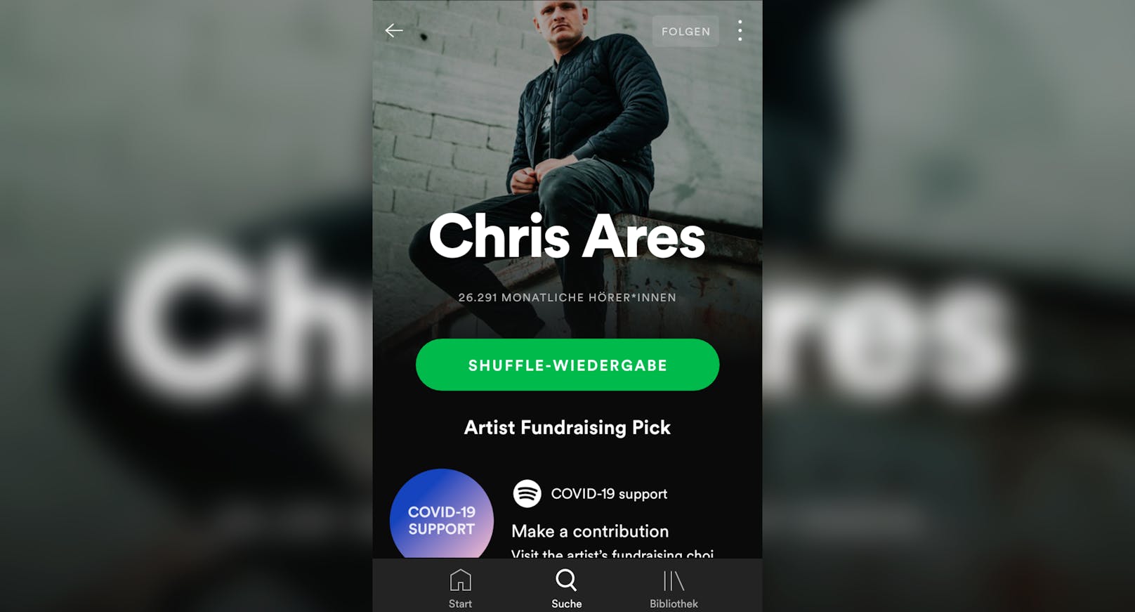 Spotify steht in der Kritik, weil auf der Musikplattform Musik des Rappers Chris Ares zu finden ist.