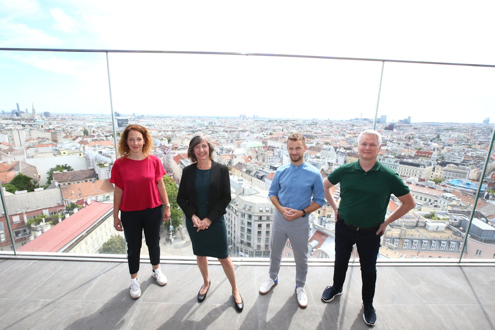 Im Frühjahr stellte Noch-Vizebürgermeisterin Birgit Hebein (2,v,l., hier mit Judith Pühringer, Gemeinderat Peter Kraus und Klubobmann David Ellensohn) ihr Spitzenteam für die Wahl vor. Wer nun, rund vier Wochen nach dem Urnengang, welches Amt bekleidet, entscheiden die Wiener Grünen heute. Große Überraschungen sind dabei nicht zu erwarten... 