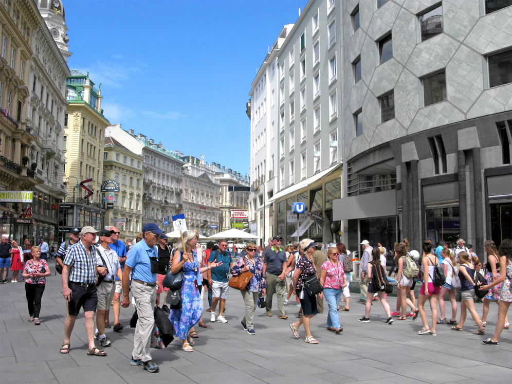 Jetzt teilnehmen und Ticket für eine Stadtführung der Arbeiterkammer Wien gewinnen.