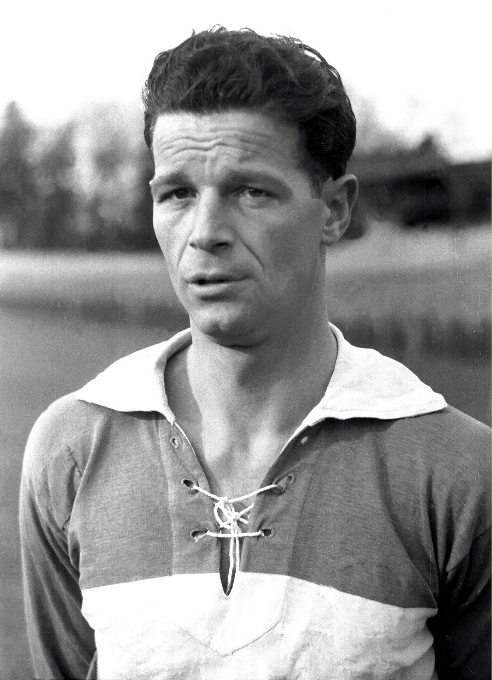 <strong>Franz "Bimbo" Binder:</strong> Ein Held der frühen Jahre. Von 1937 bis 1948 Kapitän. Erzielte Tore wie am Fließband, allein in der Liga waren es 267. Sechs Meistertitel sprechen für sich.