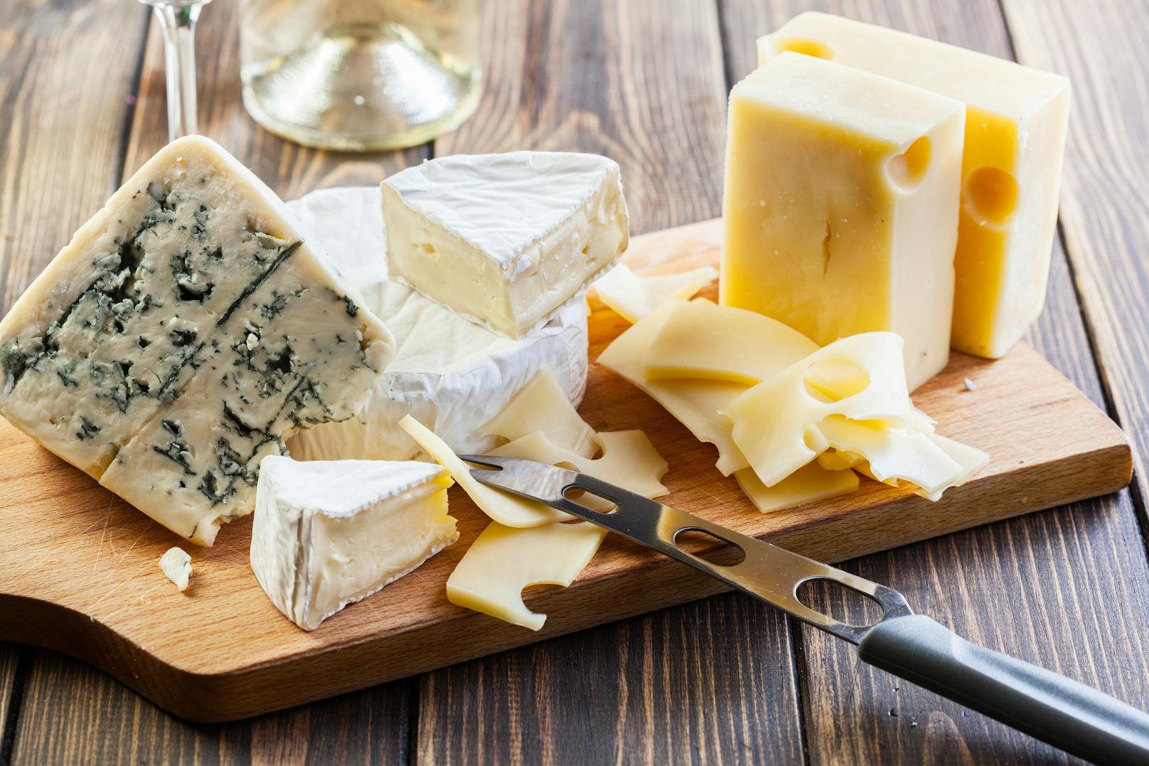 Der übermäßige Konsum von Käse kann unsere Gesundheit gefährden.