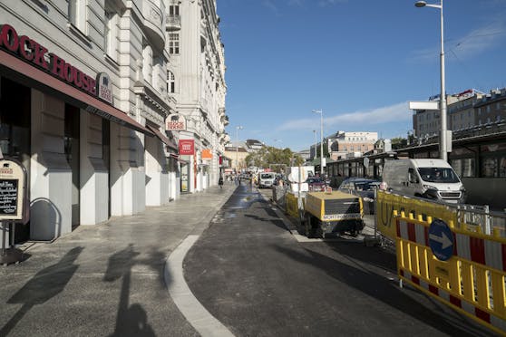Im Bereich der Linken Wienzeile 4 kam es zum Zusammenstoß zwischen Fußgängerin und Radfahrer (Archivbild).