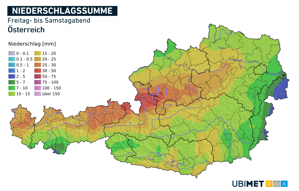 Große Regenmengen kommen an der Alpennordseite zusammen.