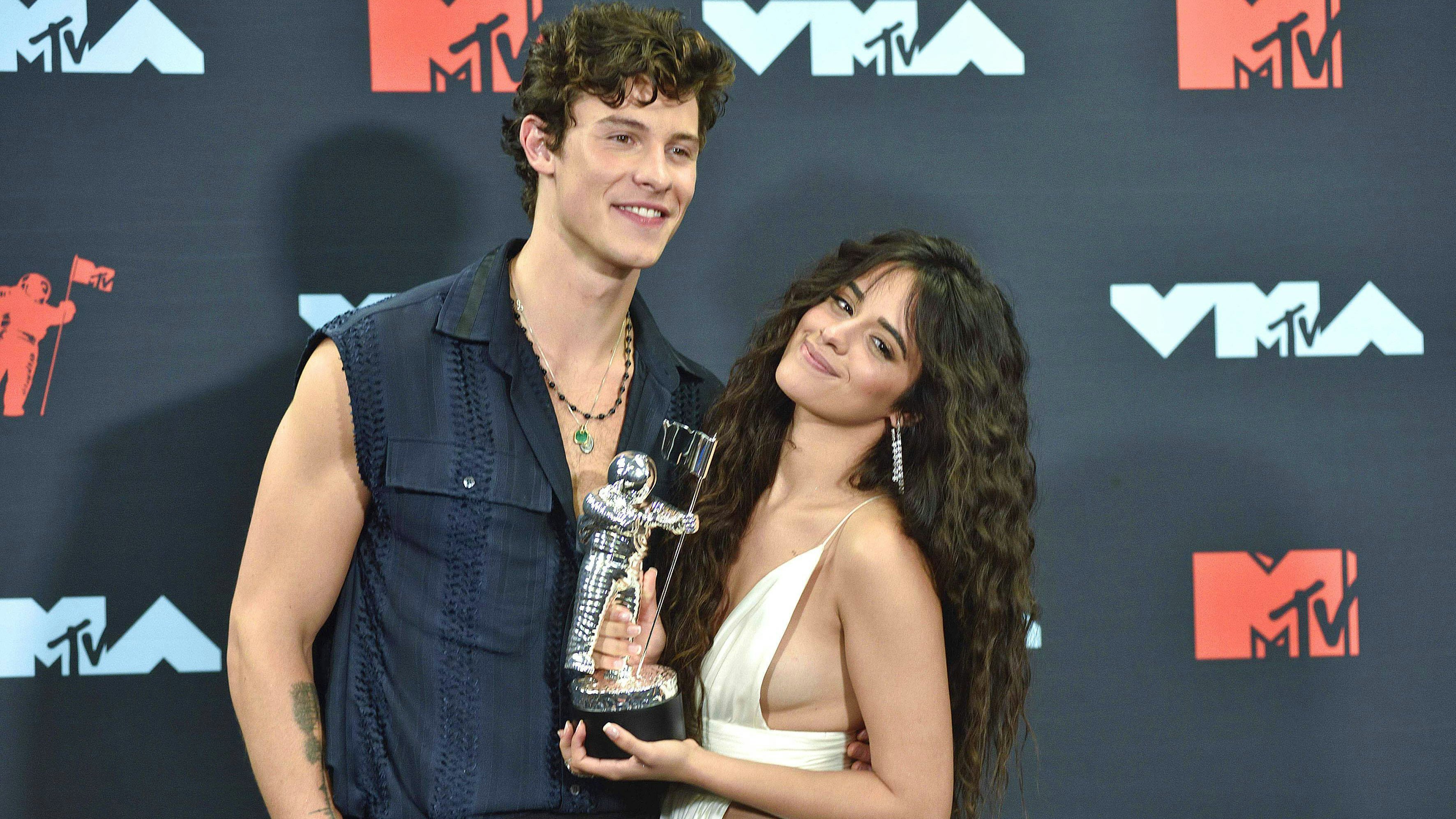 Shawn Mendes, Camila Cabello