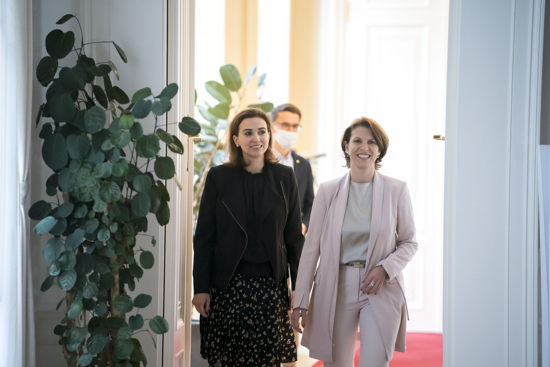 Die Ministerinnen Zadić und Edtstadler