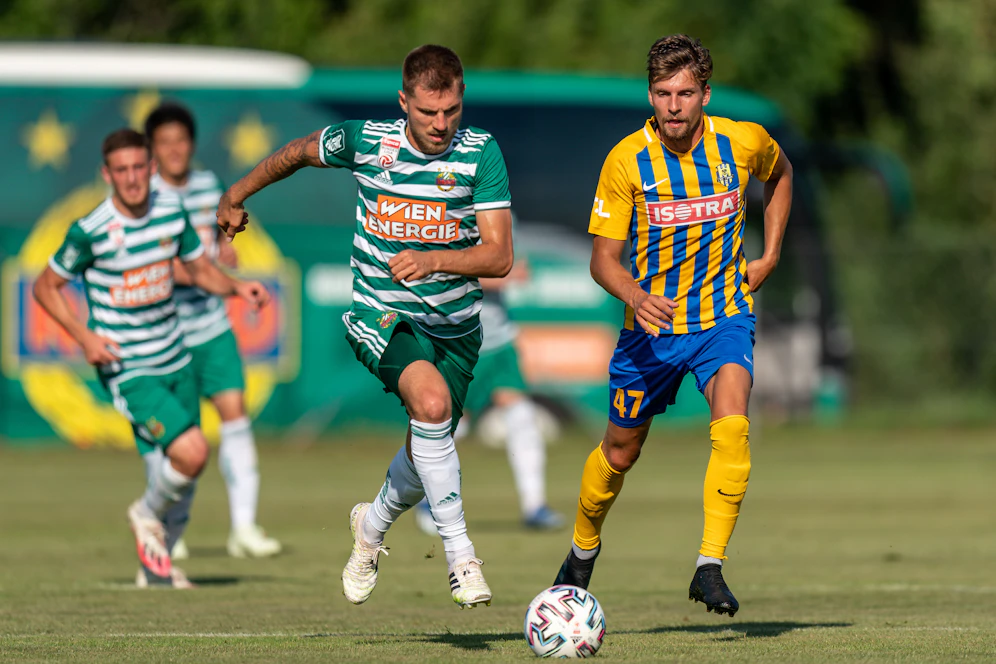Rapid gewann nach 0:3 noch 5:3