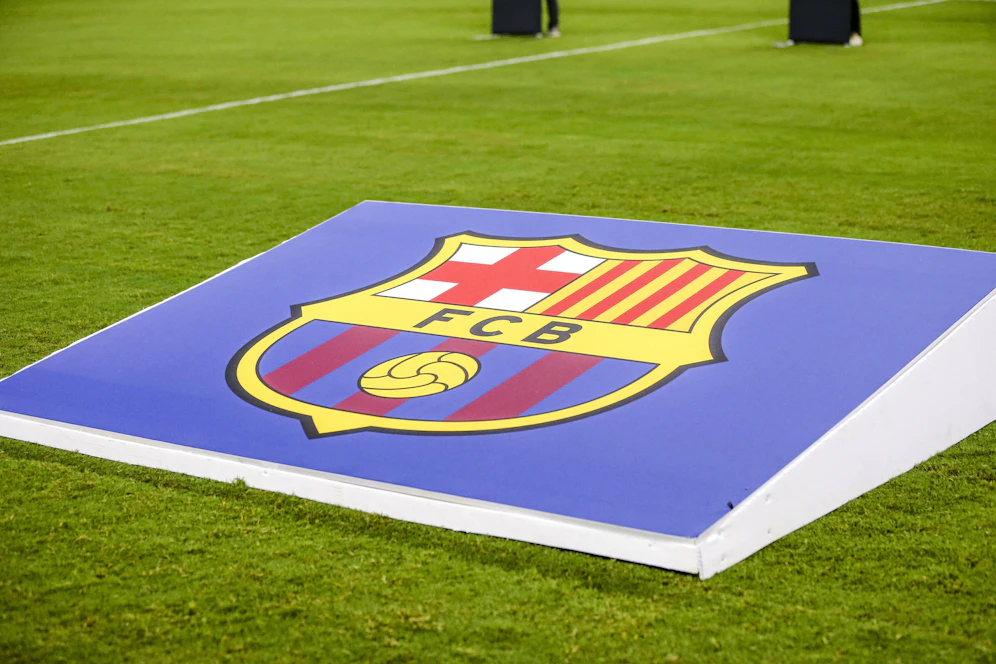 Der FC Barcelona vermeldet einen positiven Corona-Fall. 