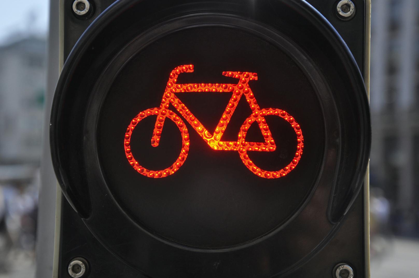 Rote Ampel für Fahrradfahrer. Symbolbild