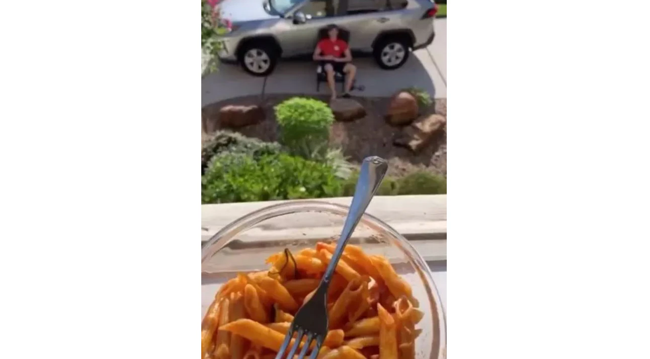 Camila und Colin beim "gemeinsamen" Essen