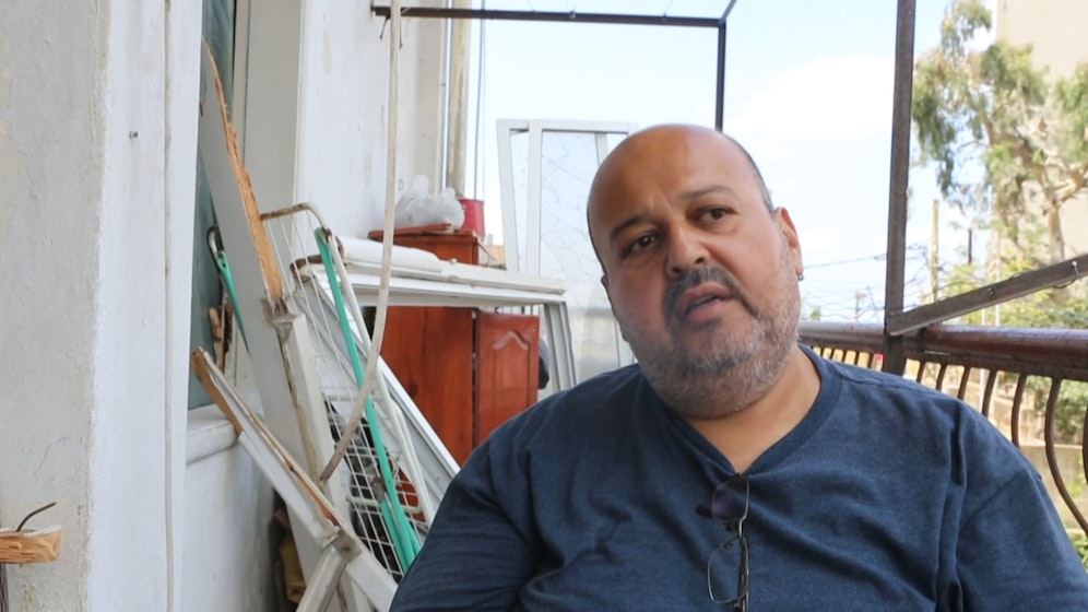 Talal Mereb war gerade mit seinem Taxi unterwegs, als im Hafen tausende Tonnen Ammoniumnitrat explodierten und die gewaltige Druckwelle sein Auto durchschüttelte.