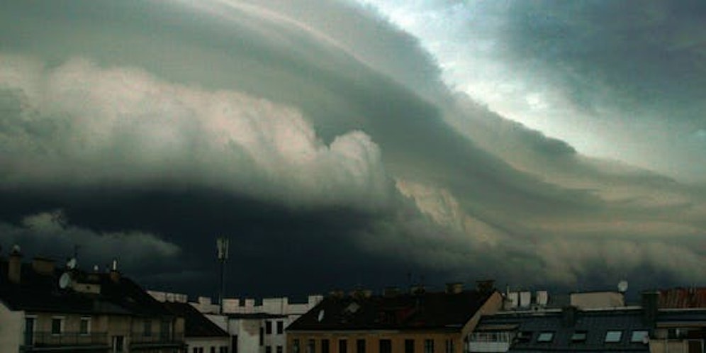 Eine Gewitter-Walze steuert auf die Bundeshauptstadt zu.