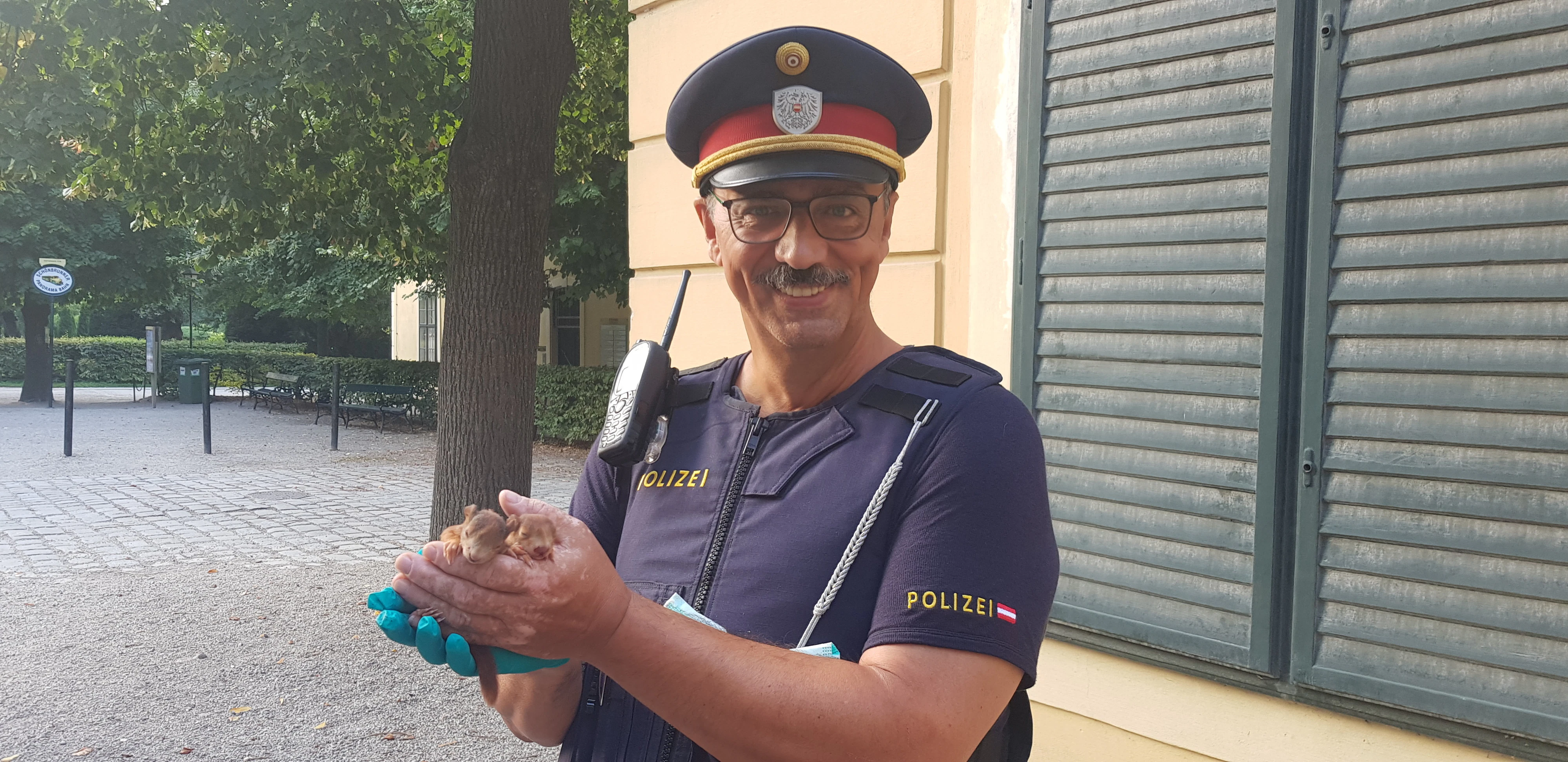 Polizei als Tierretter: Die zwei Babys kamen in eine Wildtierstation.