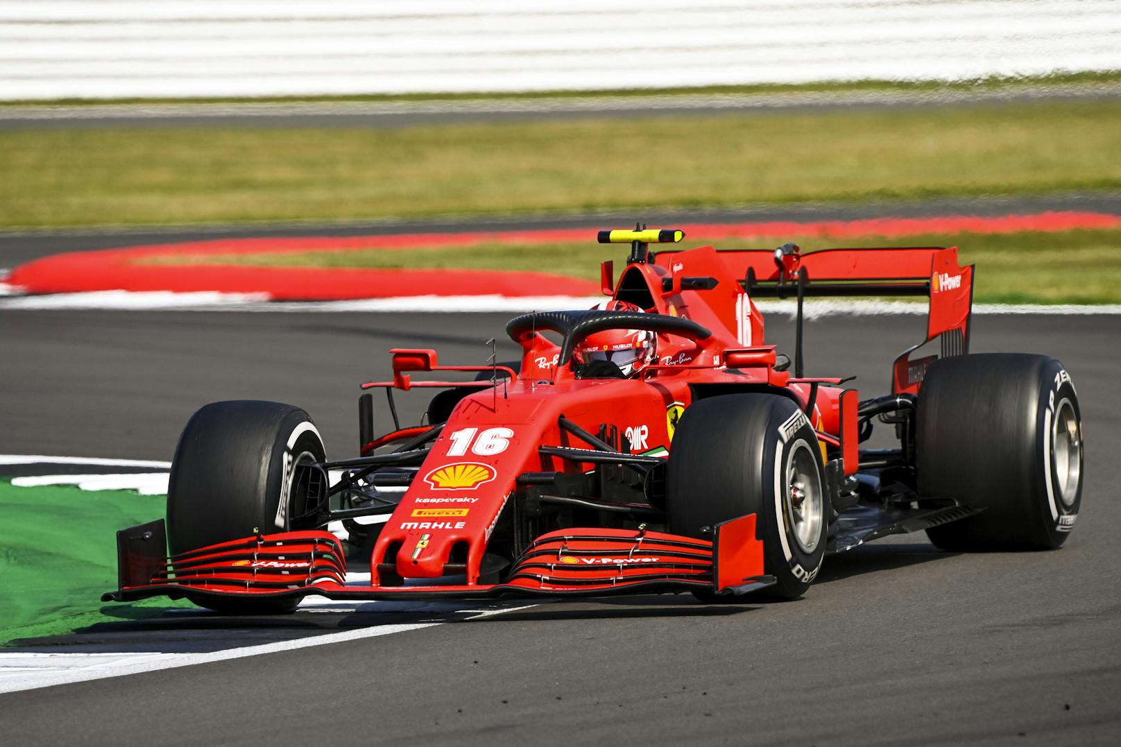 Überraschend auf dem vierten und letzten Rang landet Ferrari mit "nur" 980 PS. Im letzten Jahr hatte die Scuderia noch einen der stärksten Motoren