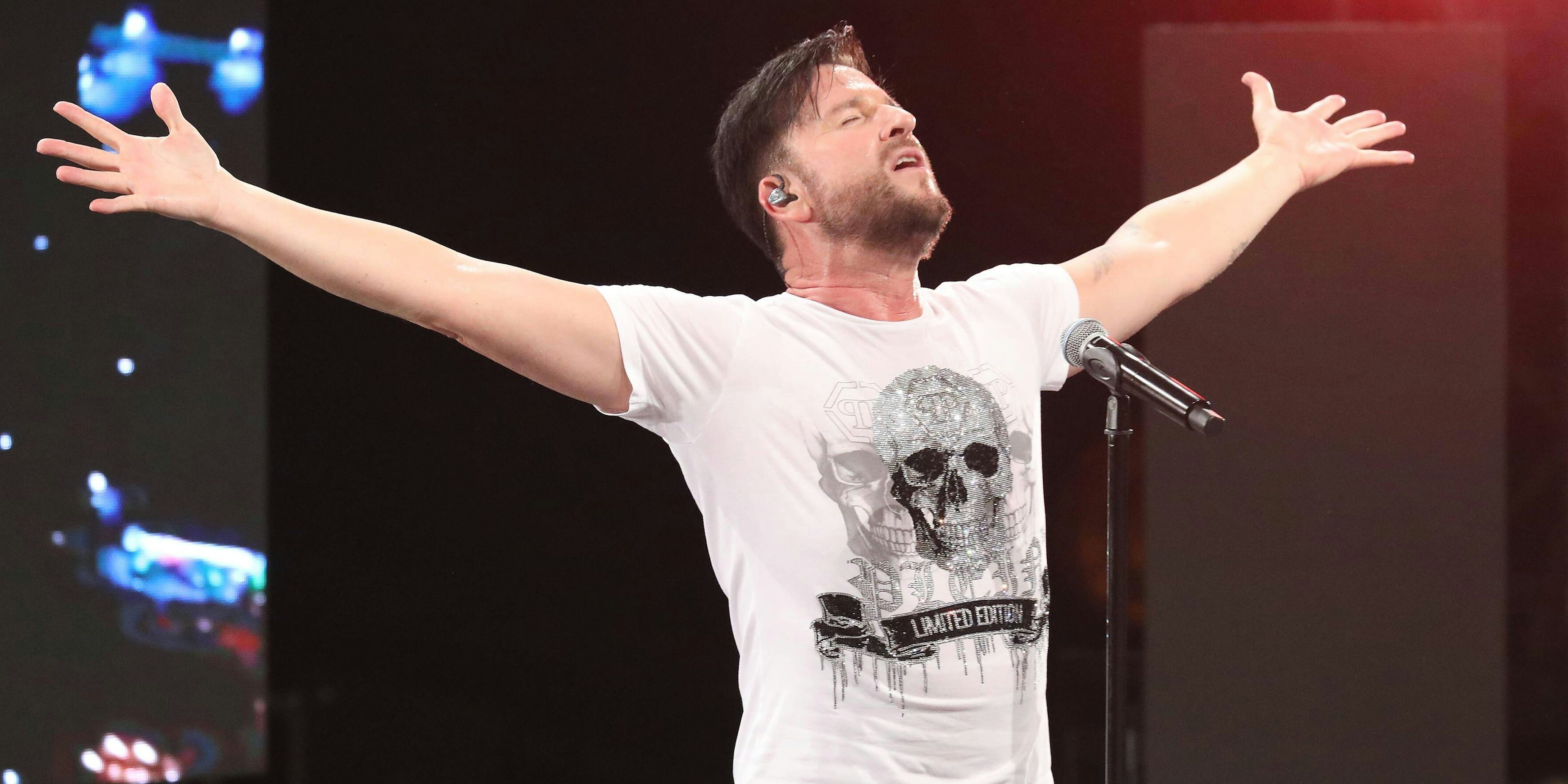 <strong>Michael Wendler</strong> wechselt von der Schlagerbühne hinter das Jurypult von "Deutschland sucht den Superstar".