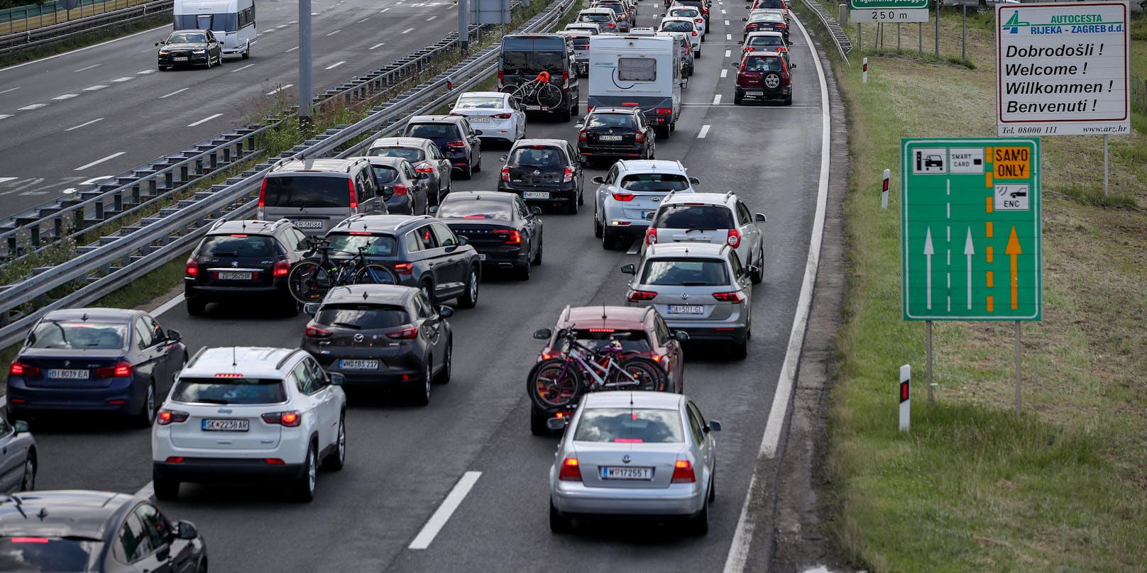Überfüllte Autobahn in Kroatien