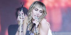 Miley bietet Musik-Traumpaar "einen Dreier" an