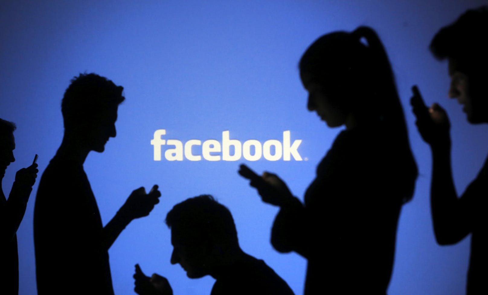 Die Daten von jedem zweiten Facebook-Nutzer und jeder zweiten Facebook-Nutzerin sind im Darknet aufgetaucht.