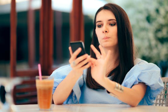 Auf Tinder regieren viele Ungewöhnlichkeiten, wenn es darum geht, sein Profil möglichst ansprechend zu gestalten. Manche haben dort Kultstatus.
