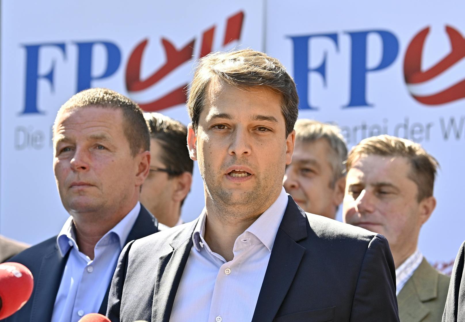 Vizebürgermeister Dominik Nepp führt die FP Wien in die Wahl 2020