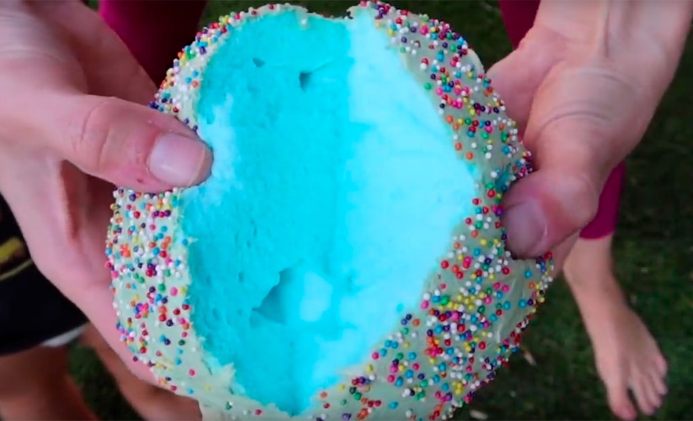 Blaue Wolken? Jetzt wird Brot in den Sozialen Medien auf-gepimpt. 