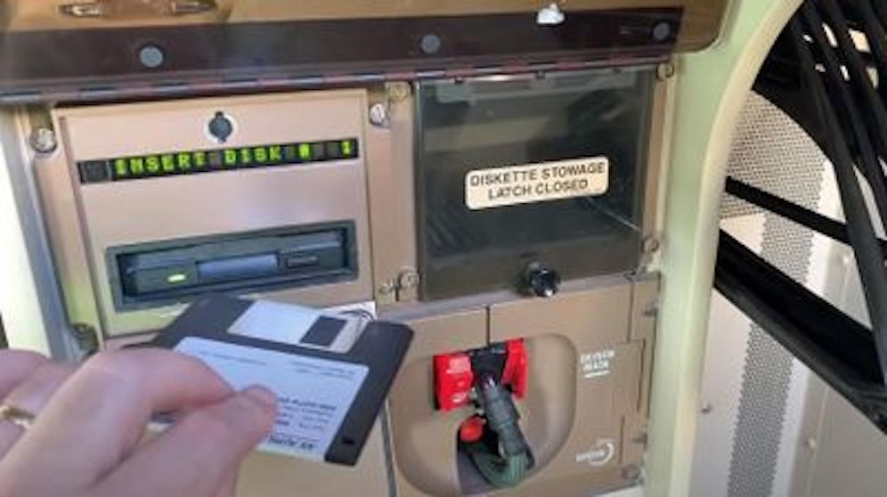 So muss ein Update jeden Monat per Diskette eingespielt werden.