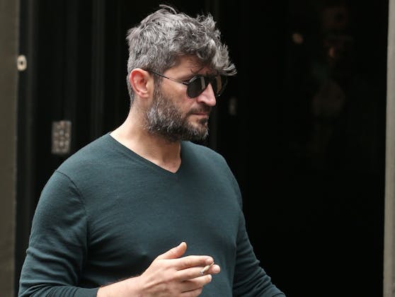 Nach dem Tod von George Michael hat sein Lebensgefährte Fadi Fawaz komplett den Halt verloren. In London musste er jetzt in Gewahrsam genommen werden.