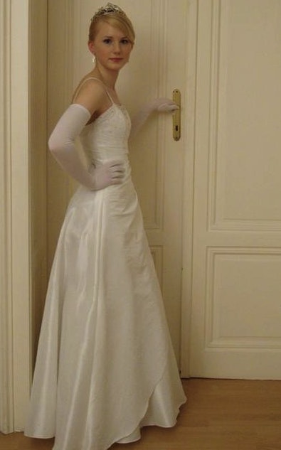 Opernball-Debütantin Claudia L. wurde ein halbes Jahr später von ihrem Ex-Freund erstochen.