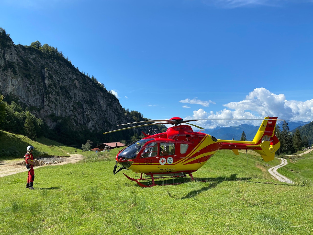 Heute.at - Wanderer müssen 100-Meter-Todessturz mit ansehen