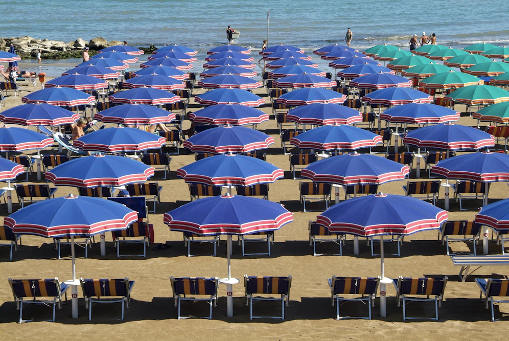Der Adriastrand bei Cattolica nahe Rimini in der norditalienischen Region Emilia-Romagna