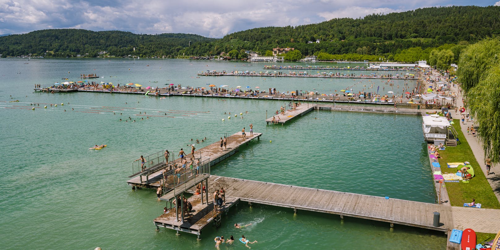 Strandbad Klagenfurt am Wörthersee. Aufgenommen a, 20. Juli 2020