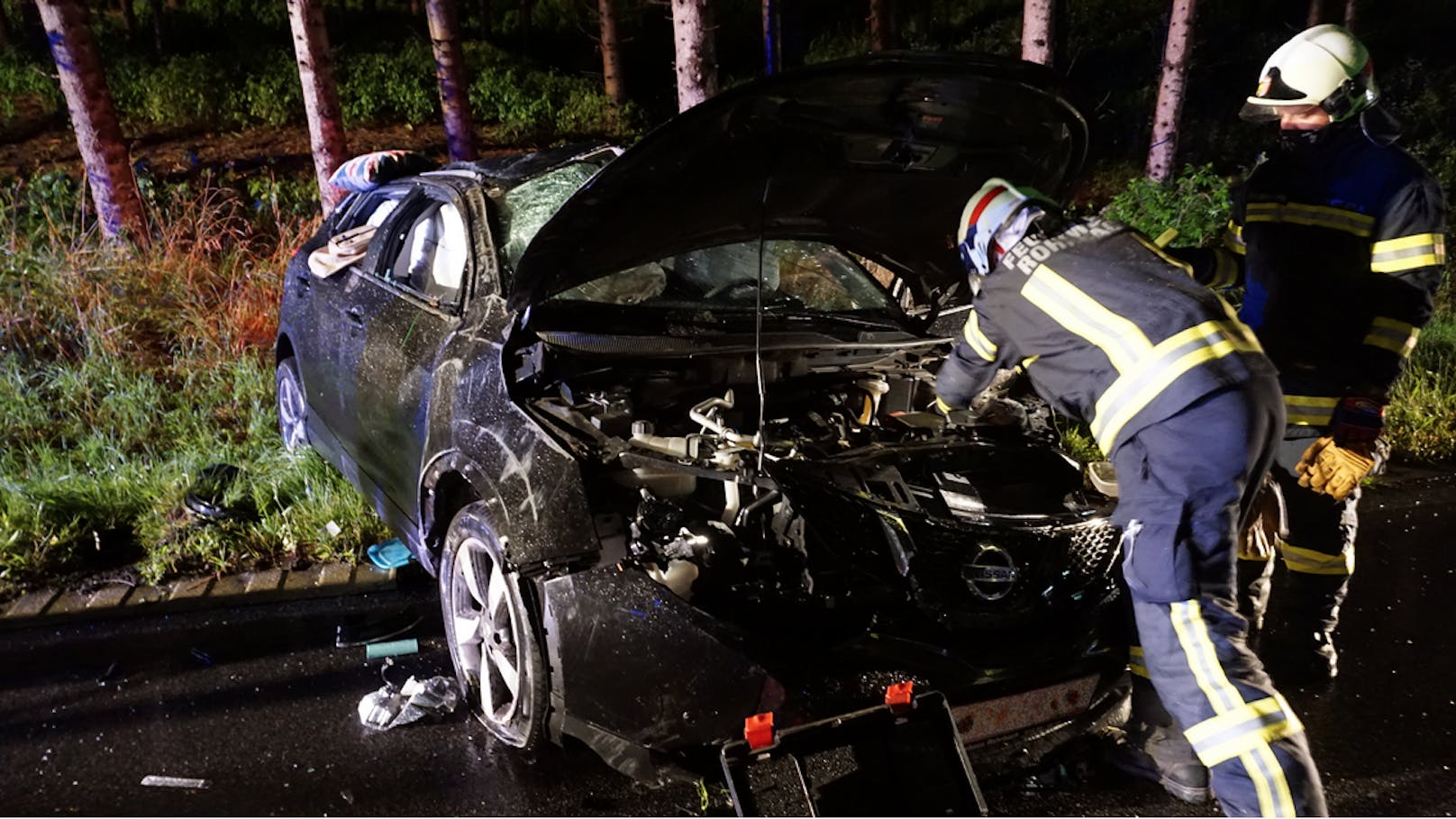 Der Alko-Radler stahl ein Auto und verursachte damit einen Unfall.