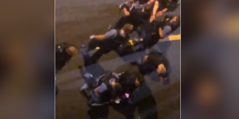 Drei Polizisten wurden vom Dienst suspendiert.