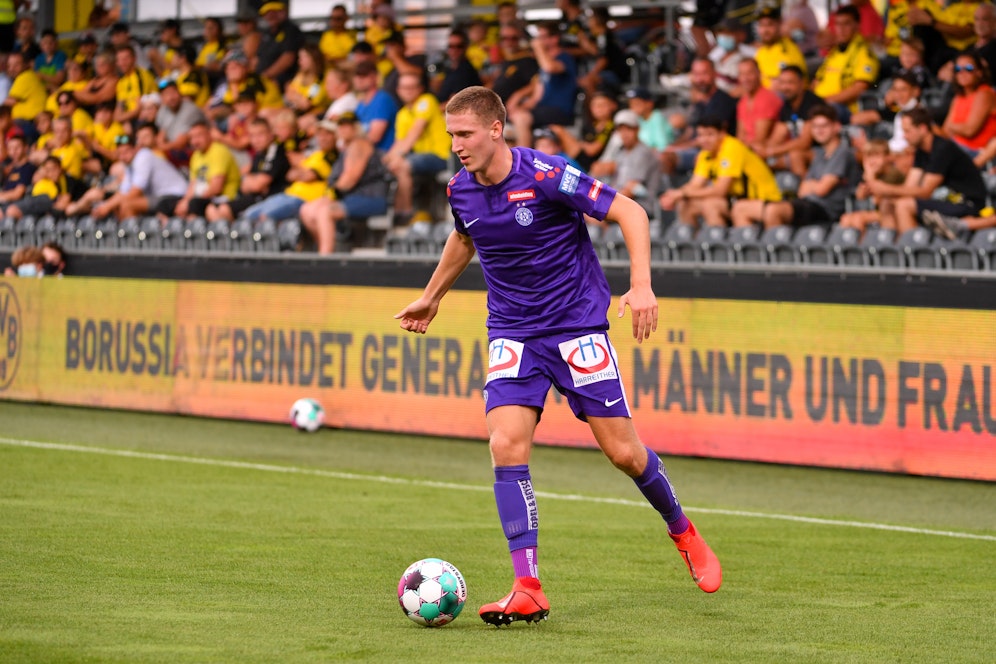 Wie gegen Dortmund: Das Austria-Trikot wird ohne Brustsponsor verkauft. 