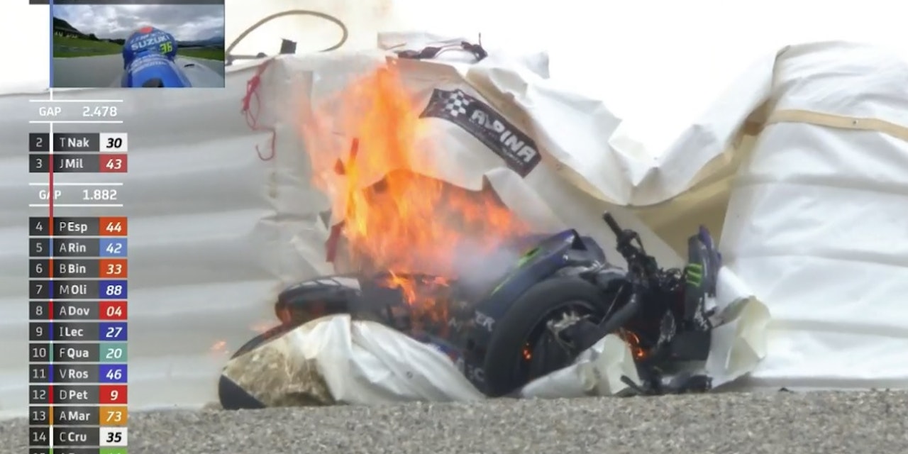 Spielberg-Crash! MotoGP-Bike geht in Flammen auf ...