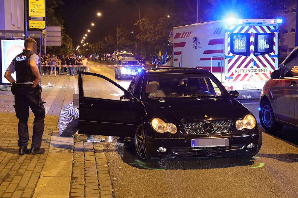 Der Unfall ereignete sich, als der Bub die Budapester Straße überqueren wollte. Dabei wurde er von einem 31-jährigen Mercedes-Fahrer angefahren.