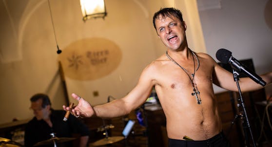 Philipp Hochmair bei seinem Auftritt.