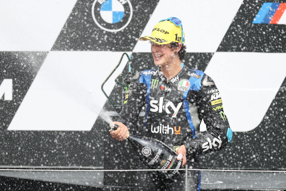 Celestino Viette feiert seinen Sieg in Spielberg.
