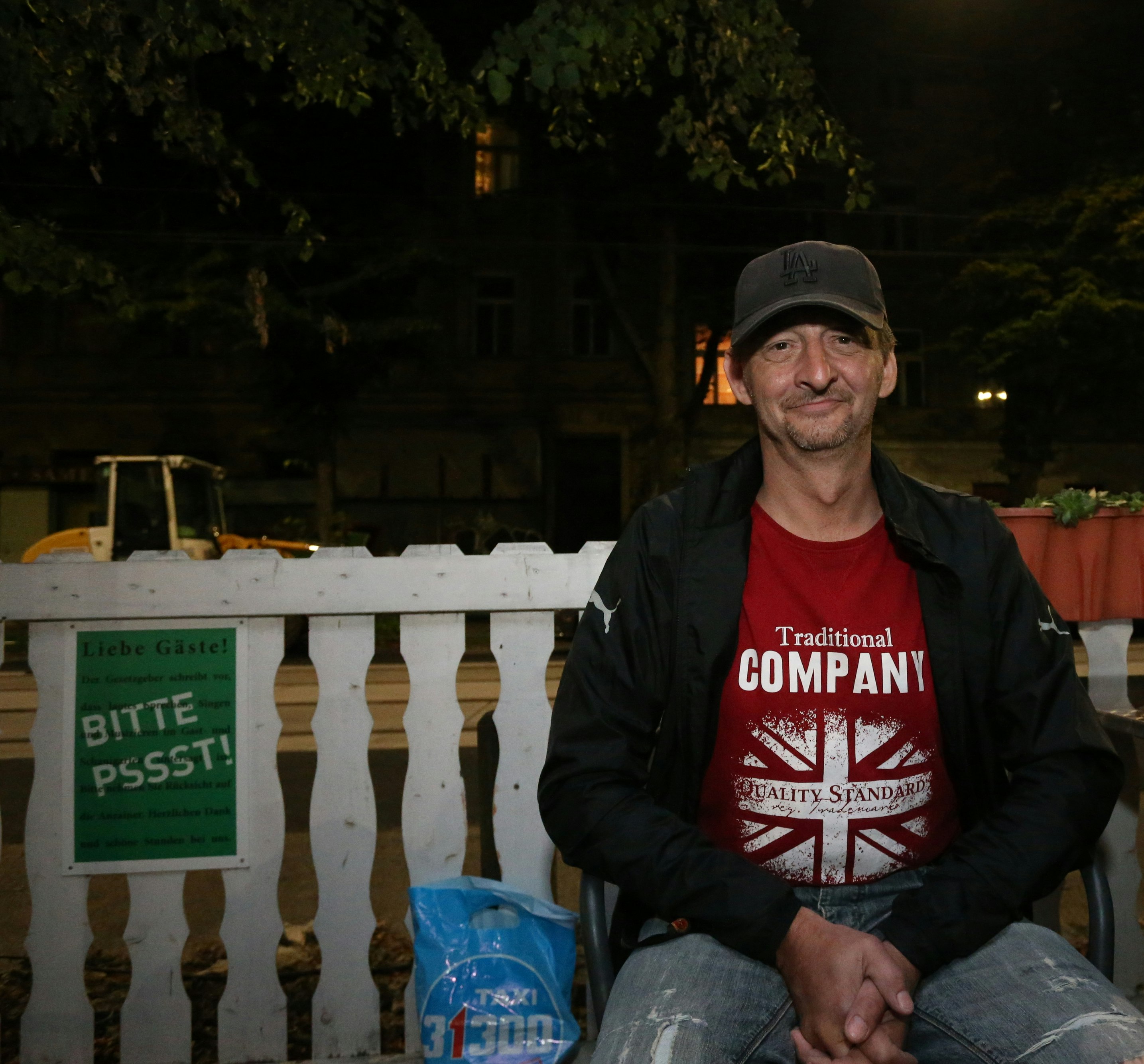 Der 48-jährige Techniker sah alles mit an.