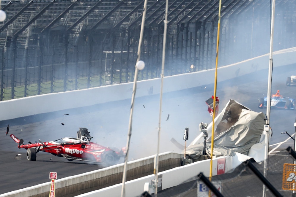 Spencer Pigot schockierte die Indy-500-Fans mit seinem Crash kurz vor Rennende.