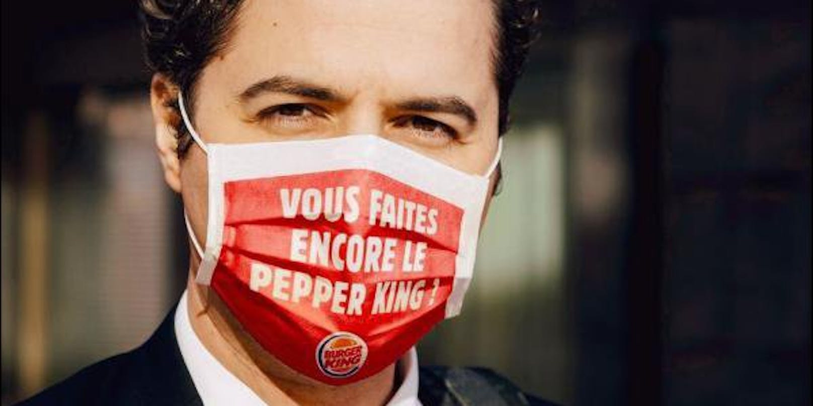 Burger King verlost Schutzmasken mit Botschaft.