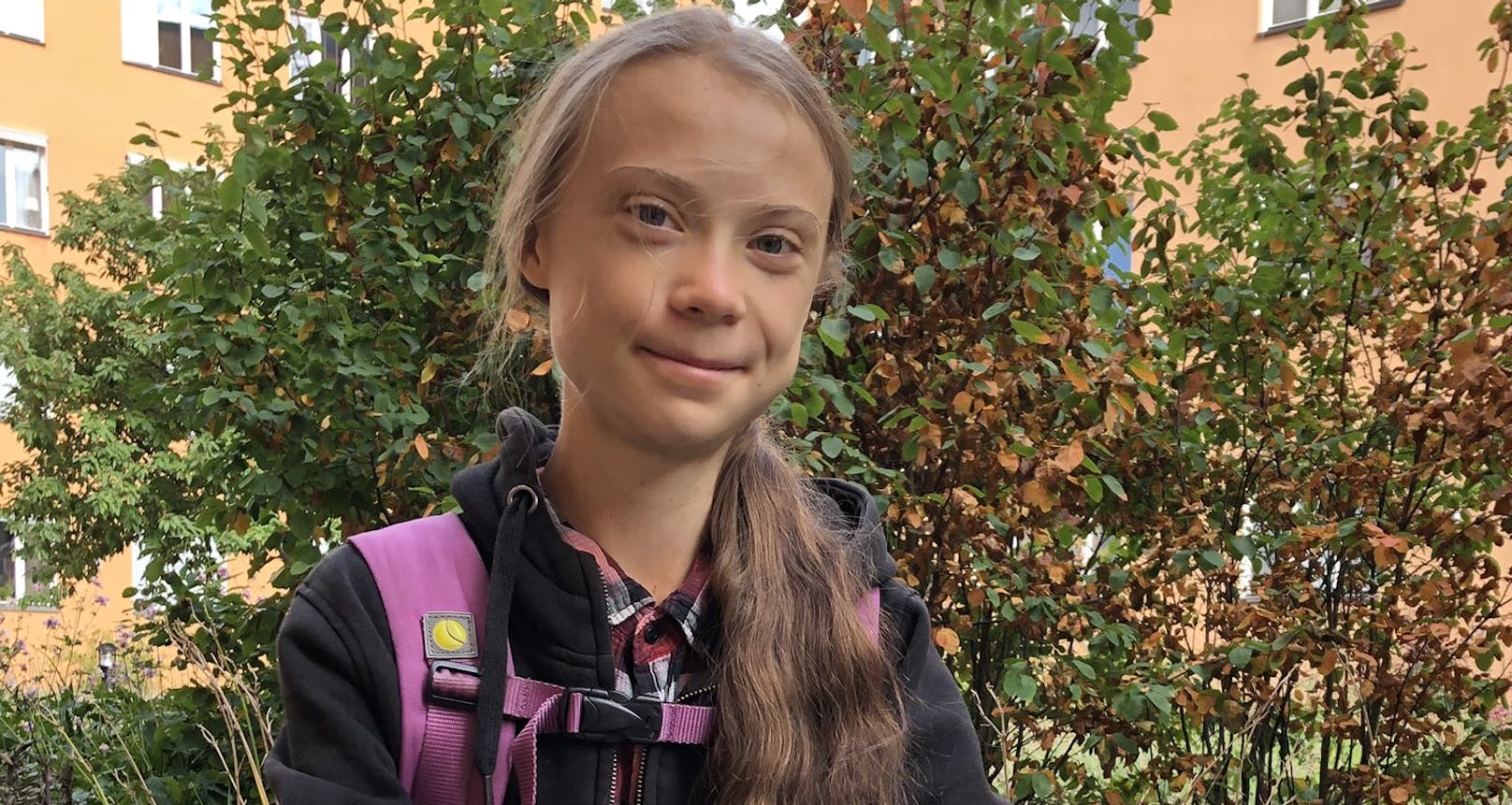 Die 17-jährige Greta Thunberg kehrte nach einem Jahr Absenz wieder in die Schule zurück. Sie setzt sich weiterhin für das Klima ein.